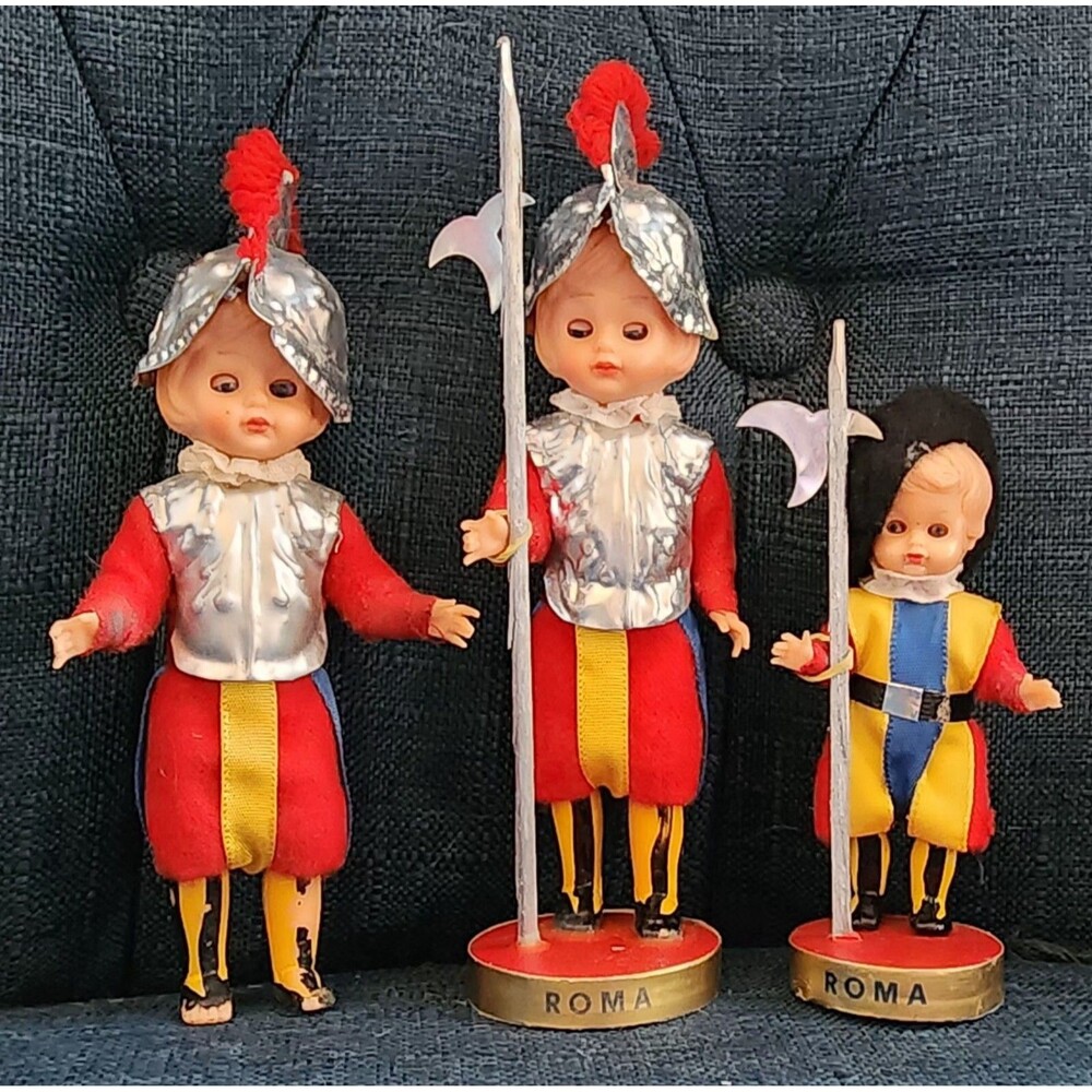 Guard Dolls Vatican Swiss Vintage Italy Roma Souvenir Sleepy Eyes